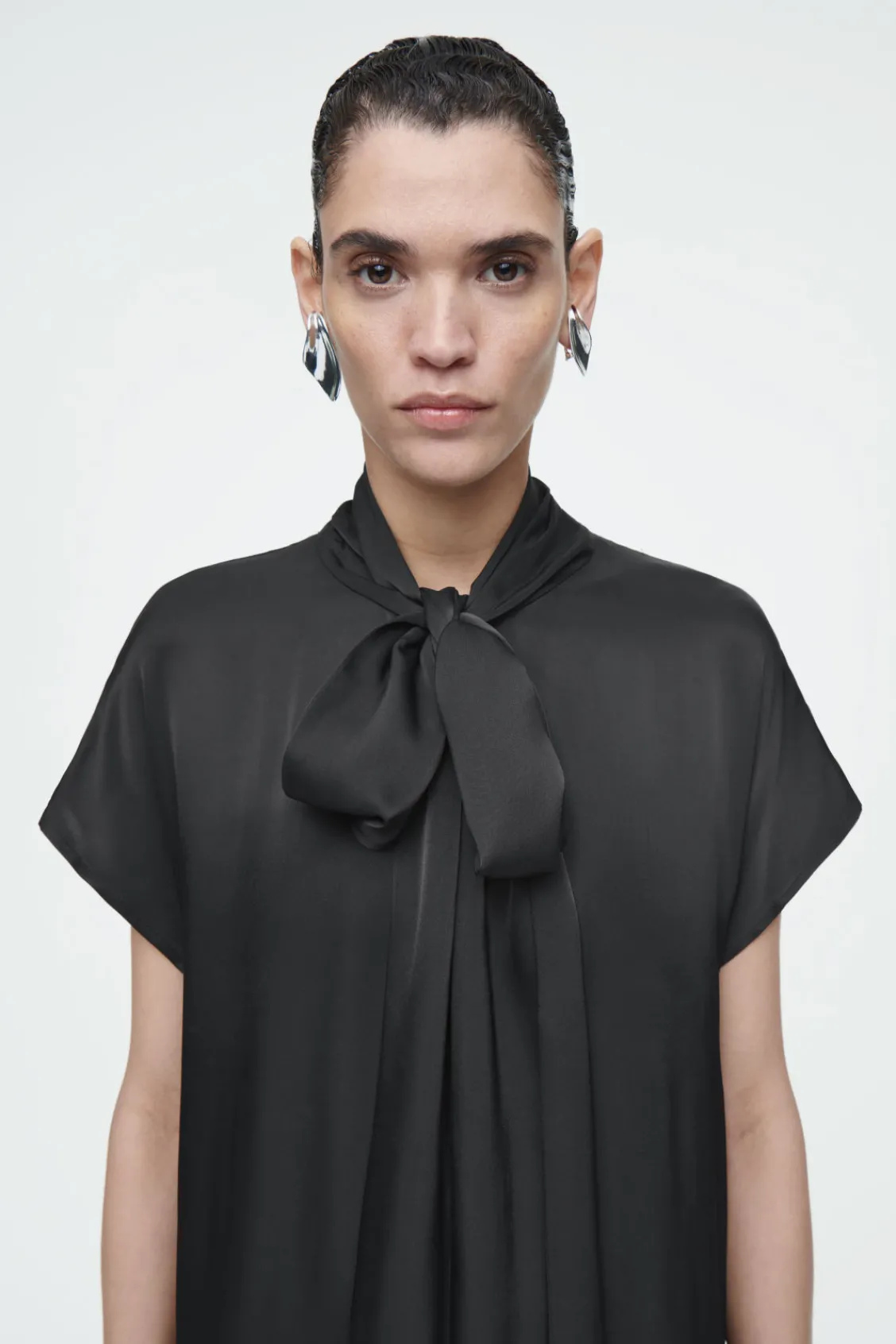 COS BOW-DETAIL ASYMMETRIC MIDI DRESS-Women Dresses & Jumpsuits