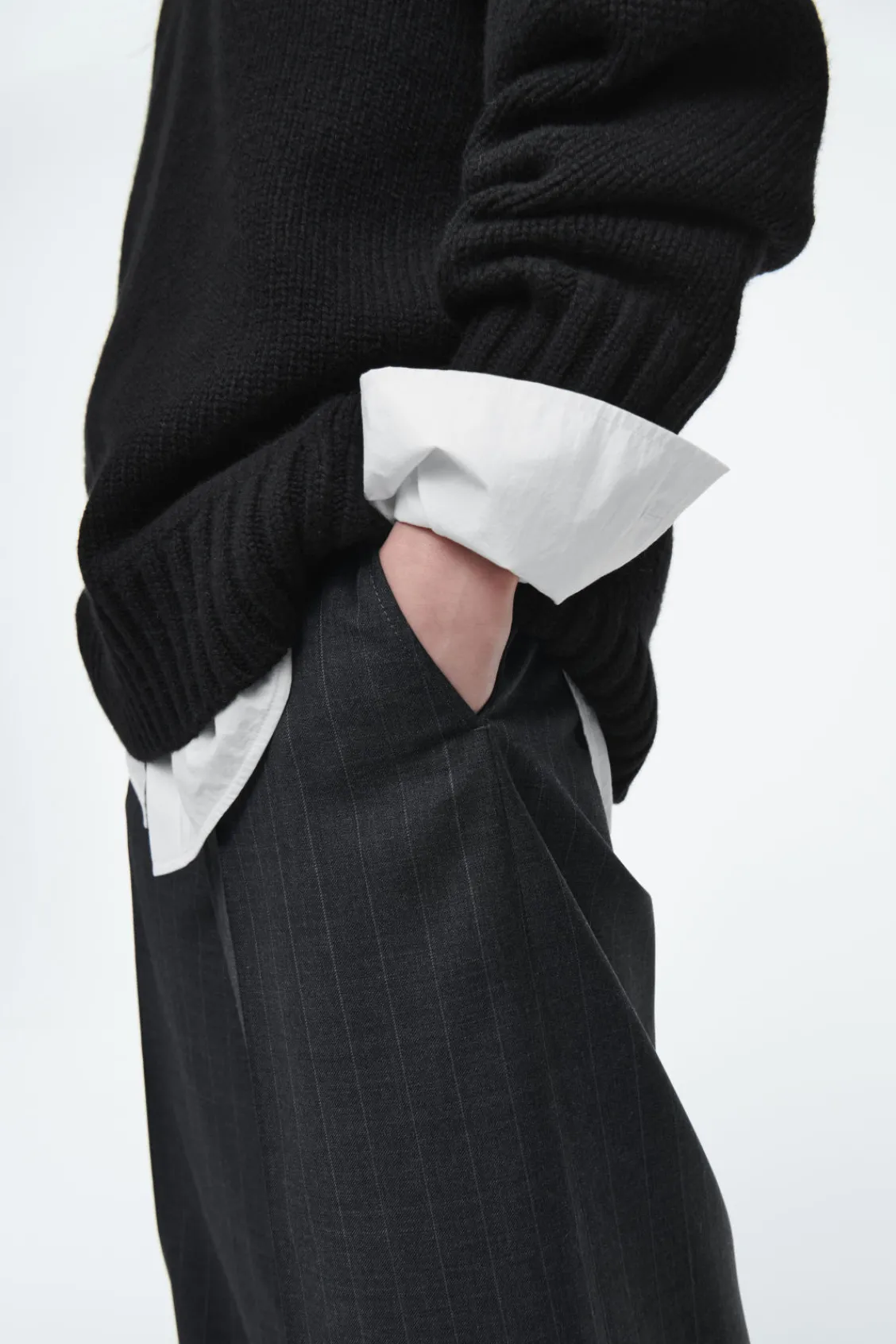 COS CHUNKY PURE CASHMERE CREW-NECK SWEATER-Women Cashmere | Sweaters & Cardigans