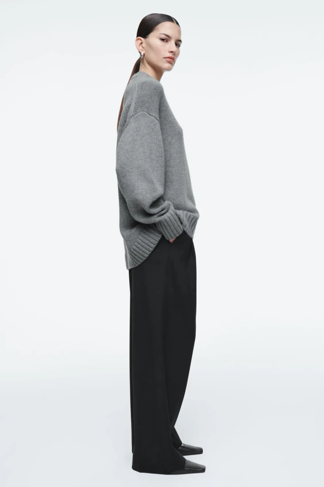 COS CHUNKY PURE CASHMERE CREW-NECK SWEATER-Women Cashmere | Sweaters & Cardigans