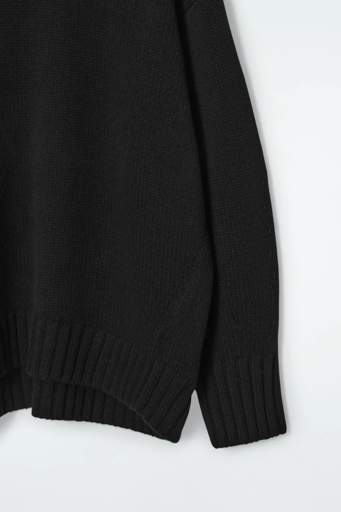 COS CHUNKY PURE CASHMERE CREW-NECK SWEATER-Women Cashmere | Sweaters & Cardigans
