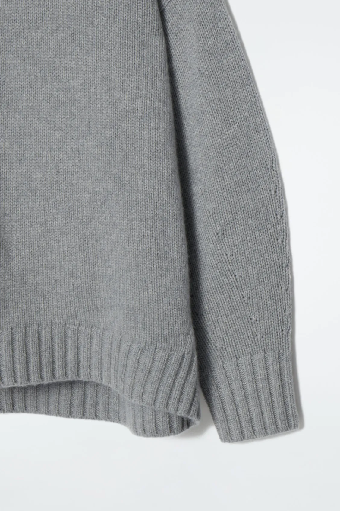 COS CHUNKY PURE CASHMERE CREW-NECK SWEATER-Women Cashmere | Sweaters & Cardigans