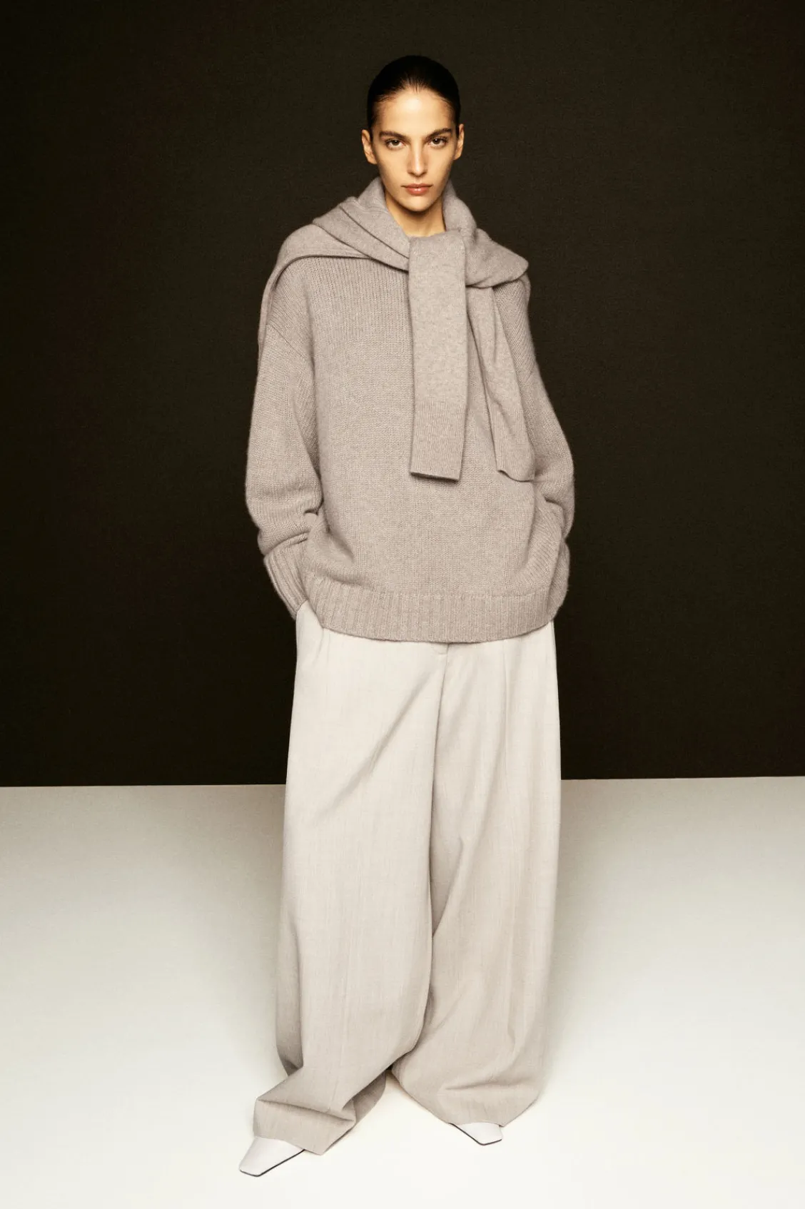 COS CHUNKY PURE CASHMERE CREW-NECK SWEATER-Women Sweaters & Cardigans | Cashmere