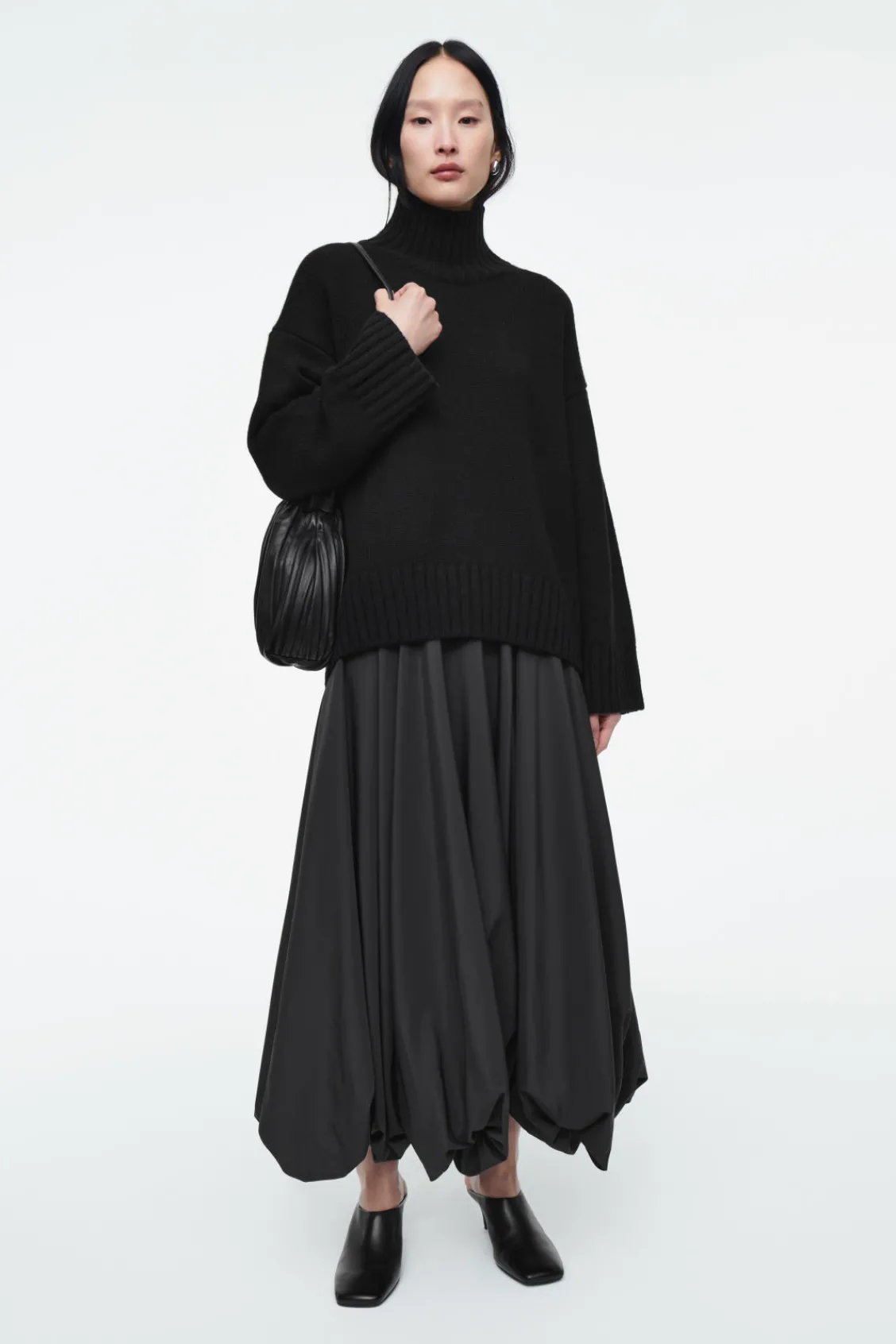 COS CHUNKY PURE CASHMERE TURTLENECK SWEATER-Women Cashmere | Sweaters & Cardigans