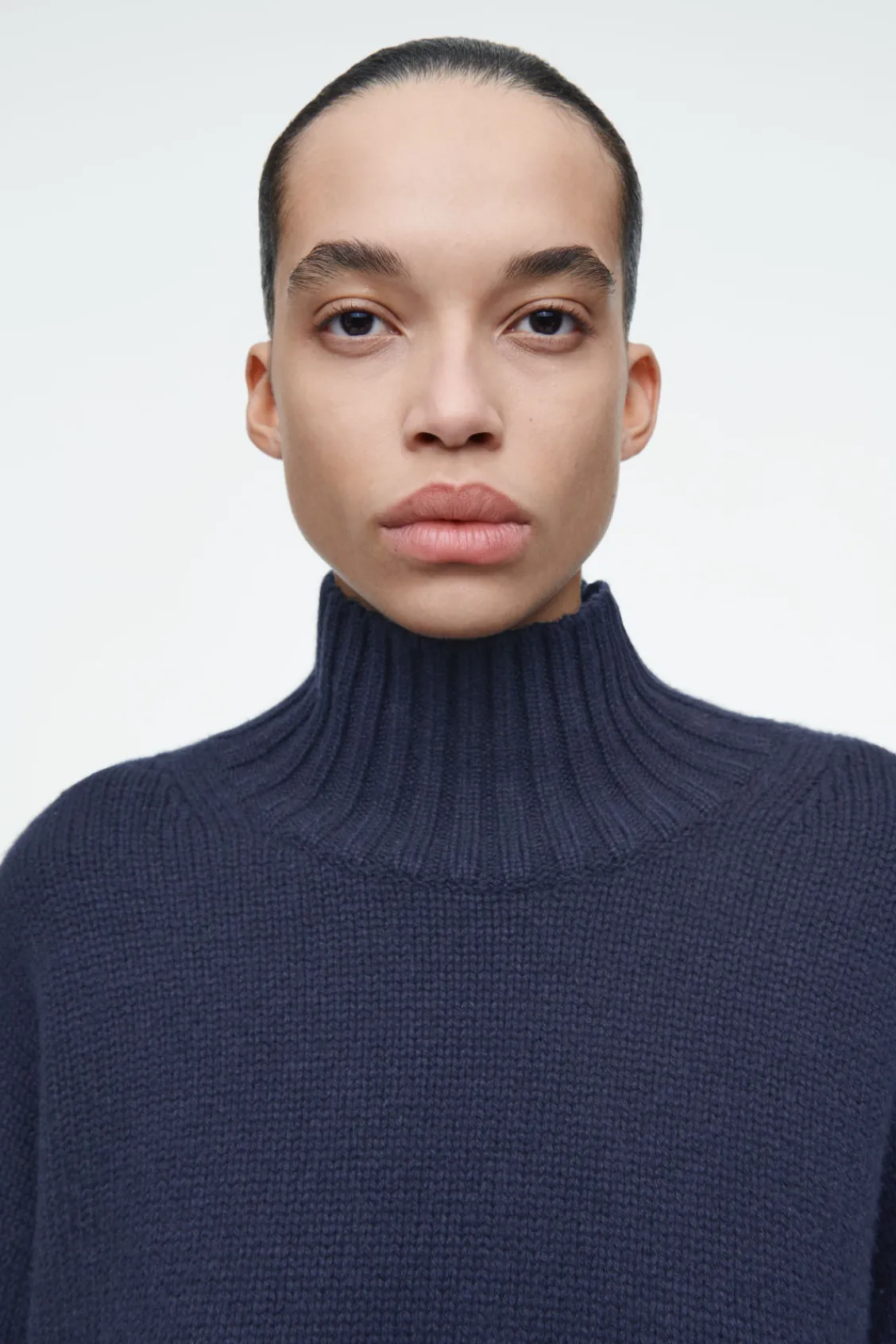 COS CHUNKY PURE CASHMERE TURTLENECK SWEATER-Women Cashmere | Sweaters & Cardigans
