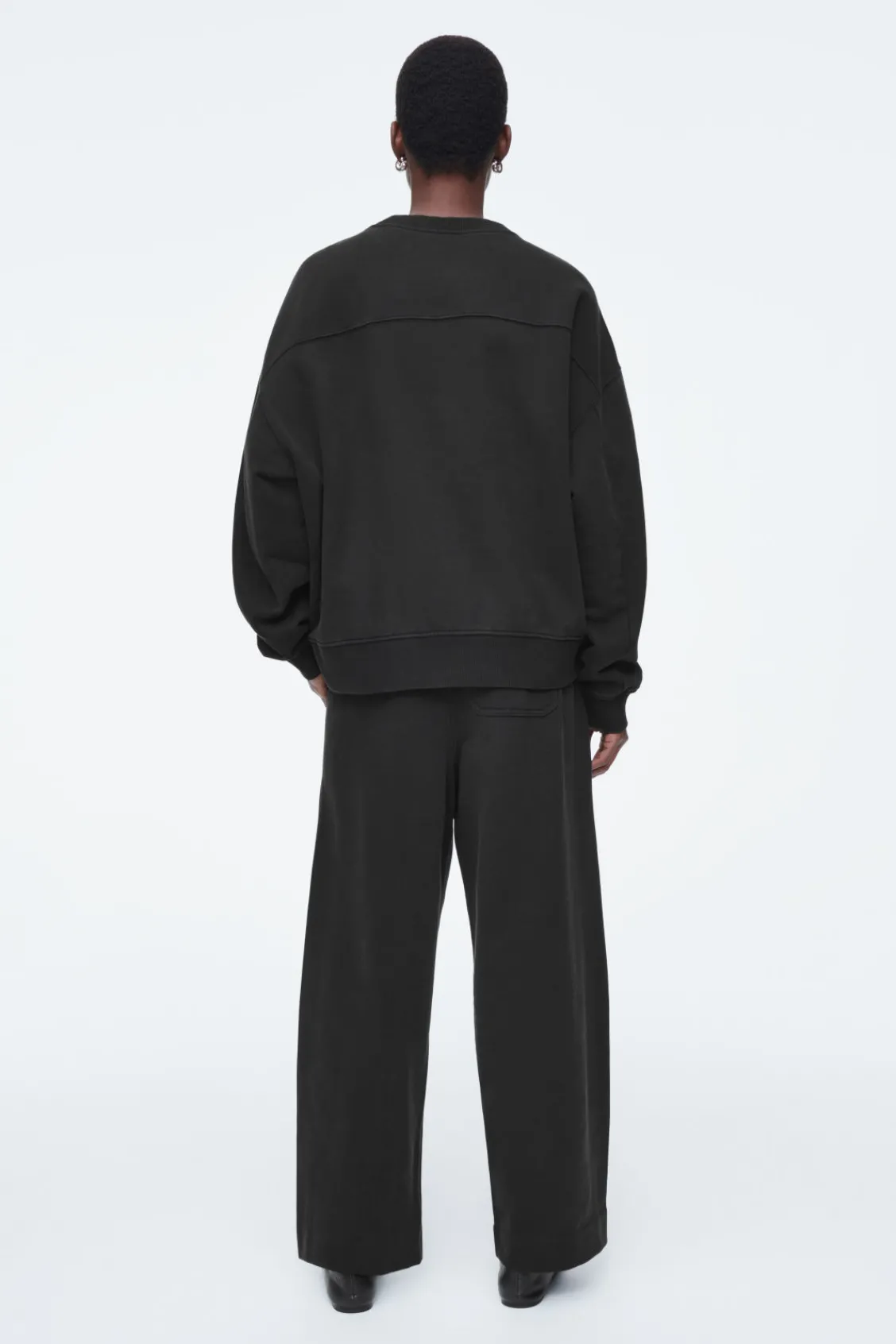 COS CLASSIC CREW-NECK SWEATSHIRT-Women Tops