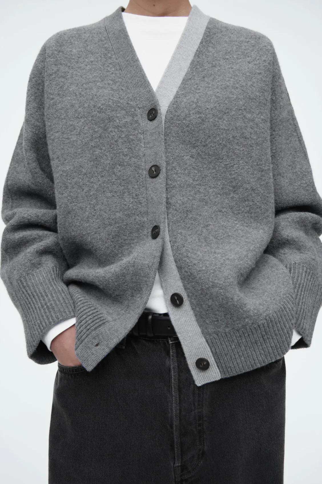 COS COLOUR-BLOCK WOOL V-NECK CARDIGAN-Women Sweaters & Cardigans