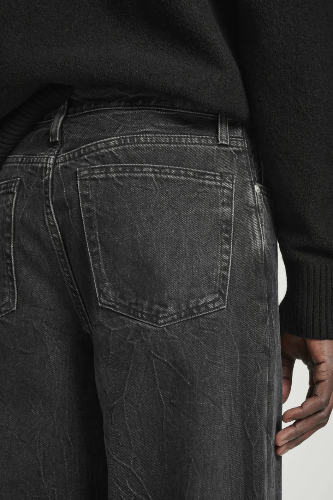 COS DOME STRAIGHT-LEG JEANS- Jeans | Pants