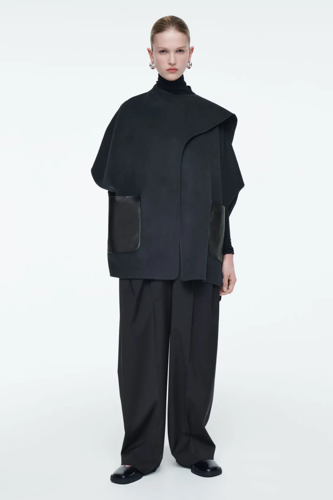 COS DOUBLE-FACED WOOL SCARF CAPE-Women Capes & Hybrids | Coats & Jackets