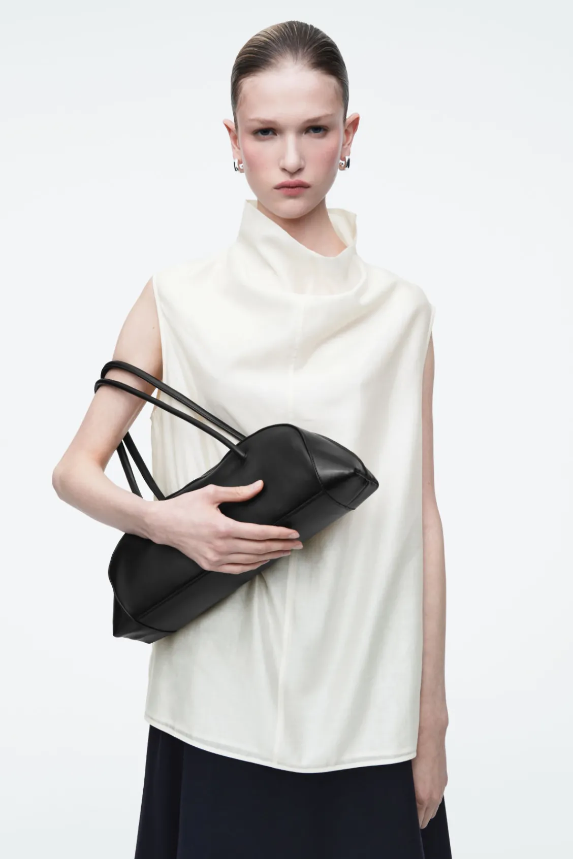 COS EASTSIDE BOWLING BAG - LEATHER-Women Bags