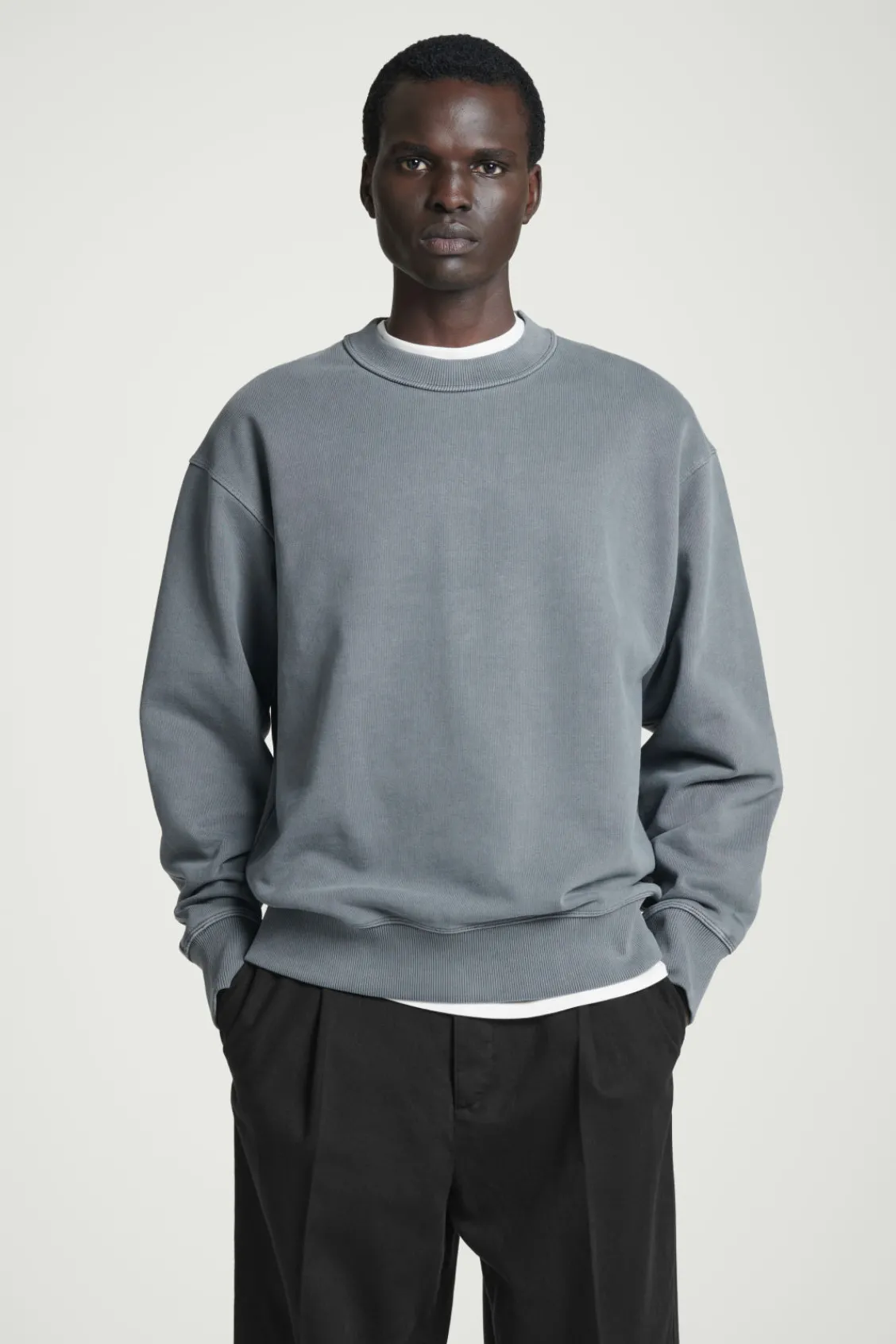 COS FADED MOCK-NECK SWEATSHIRT- Sweatshirts & Hoodies