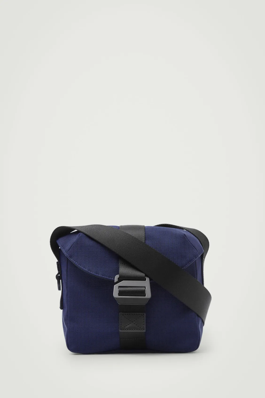 COS GRID CROSSBODY BAG - RIPSTOP- Bags & Wallets