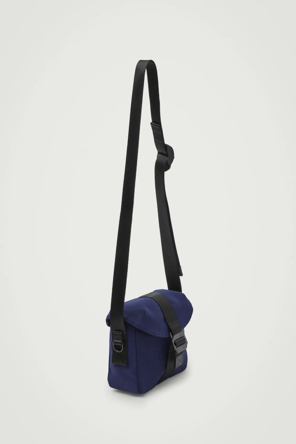 COS GRID CROSSBODY BAG - RIPSTOP- Bags & Wallets