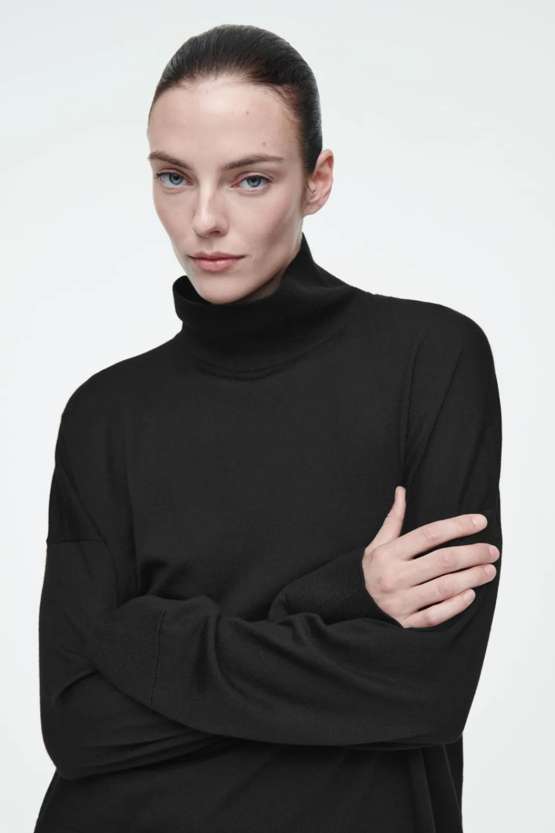 COS MERINO WOOL TURTLENECK SWEATER-Women Sweaters & Cardigans
