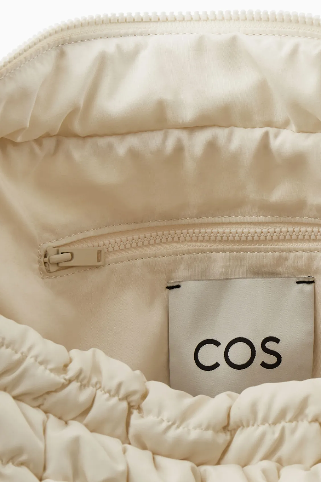 COS OVERSIZED QUILTED CROSSBODY-Women Bags & Wallets | Bags