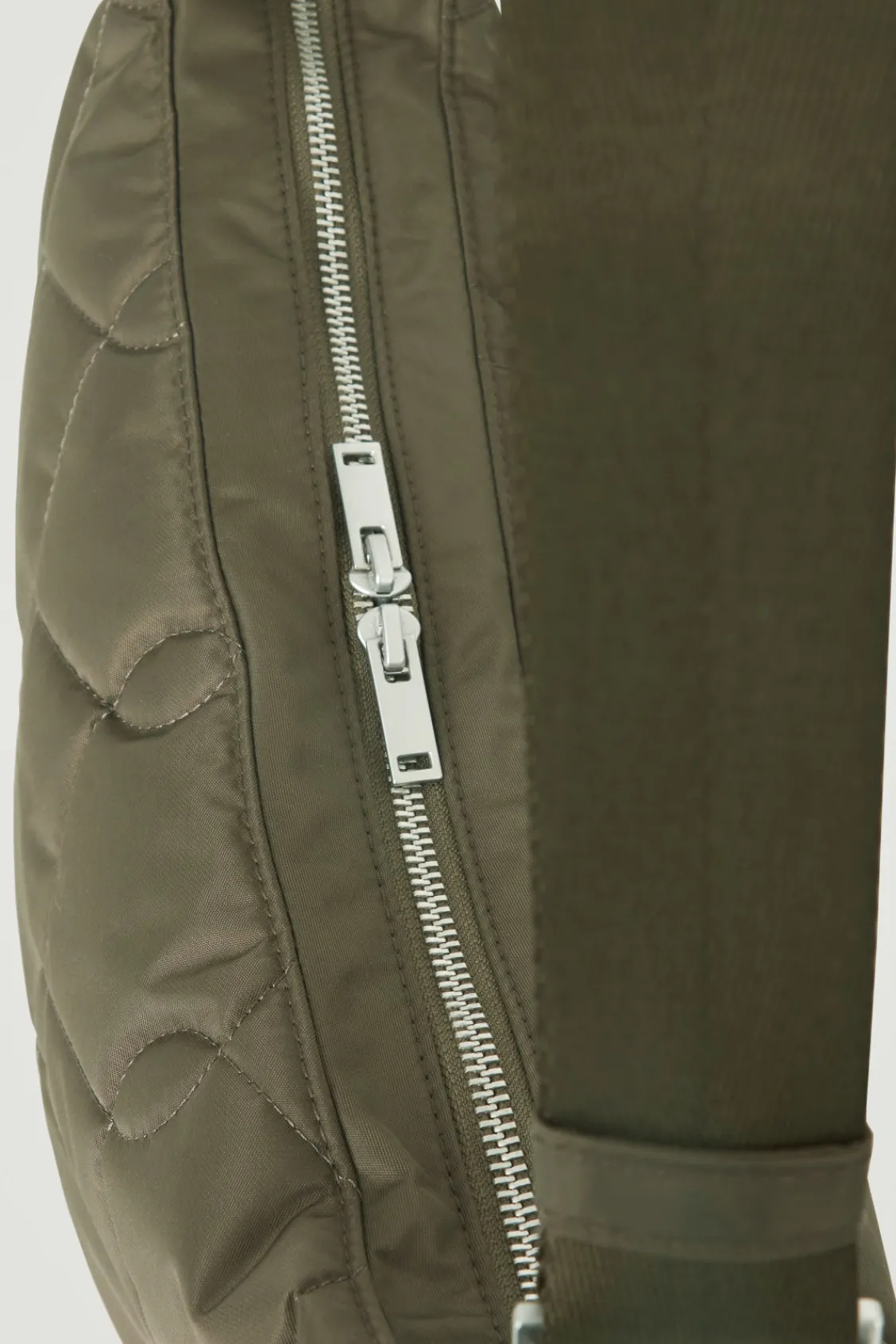 COS QUILTED CROSSBODY BAG - NYLON- Bags & Wallets