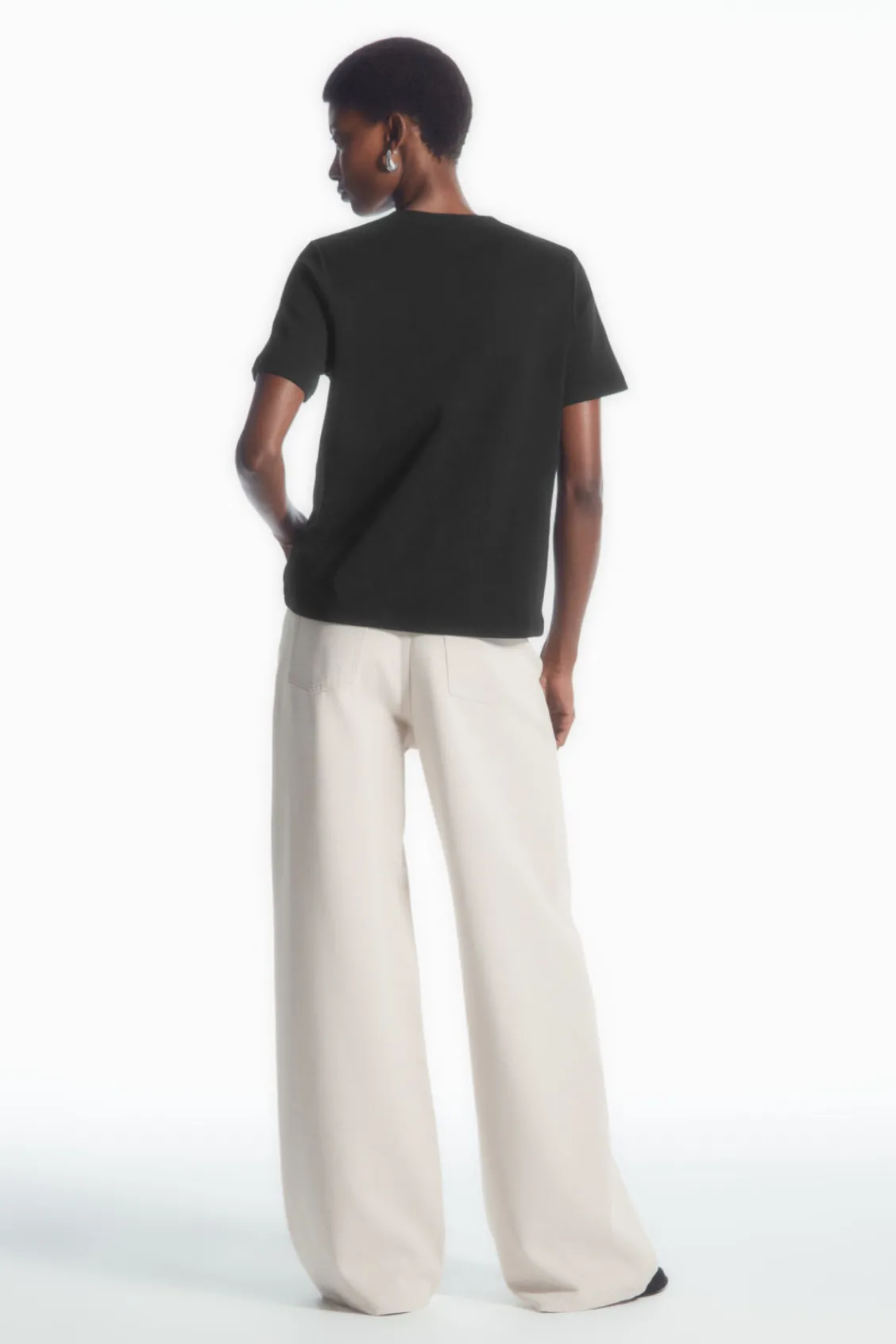 COS REGULAR BOXY V-NECK T-SHIRT-Women Tops