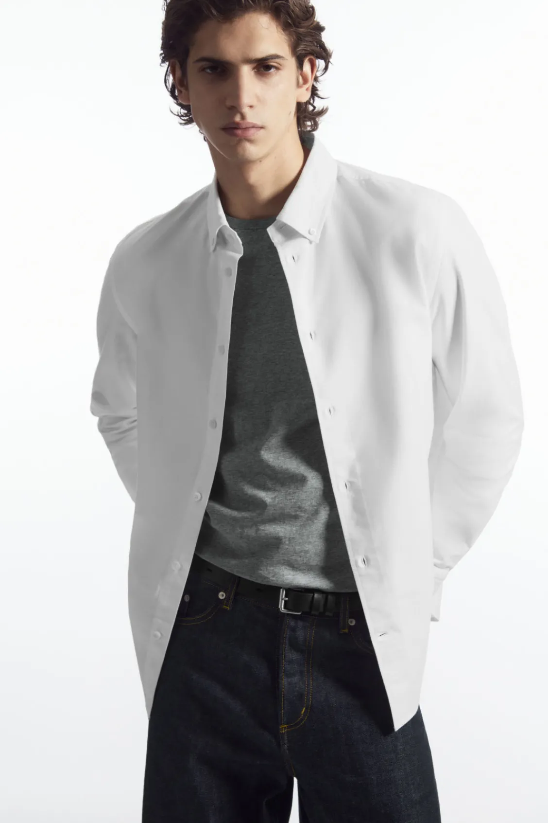 COS REGULAR BUTTON-DOWN COLLAR COTTON OXFORD SHIRT- Shirts