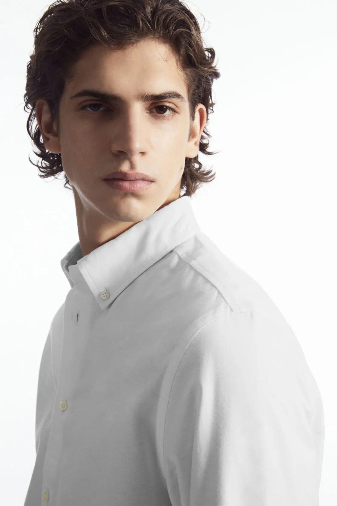 COS REGULAR BUTTON-DOWN COLLAR COTTON OXFORD SHIRT- Shirts