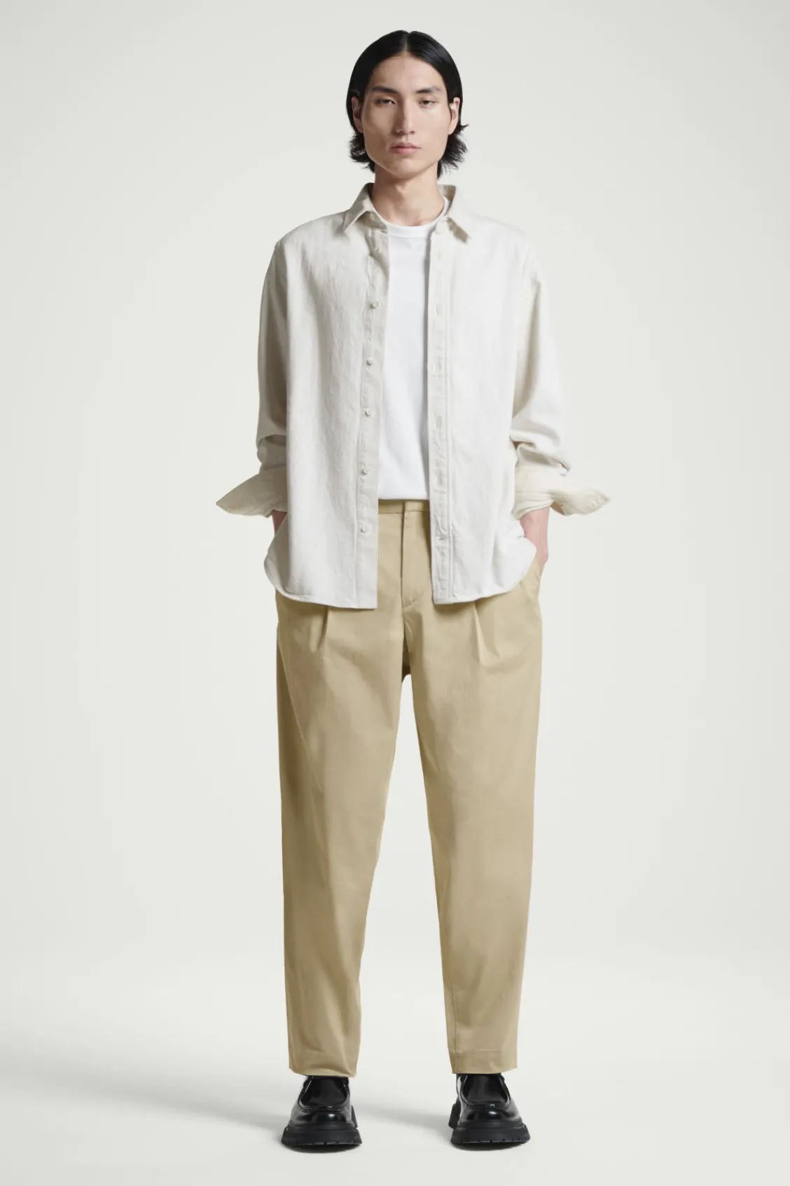 COS RELAXED PLEATED COTTON TAPERED PANTS- Pants