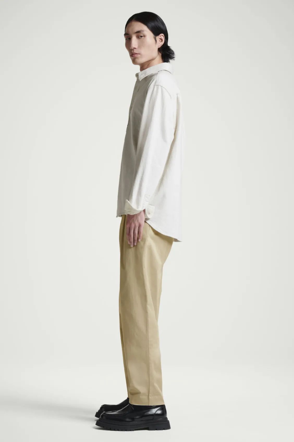 COS RELAXED PLEATED COTTON TAPERED PANTS- Pants