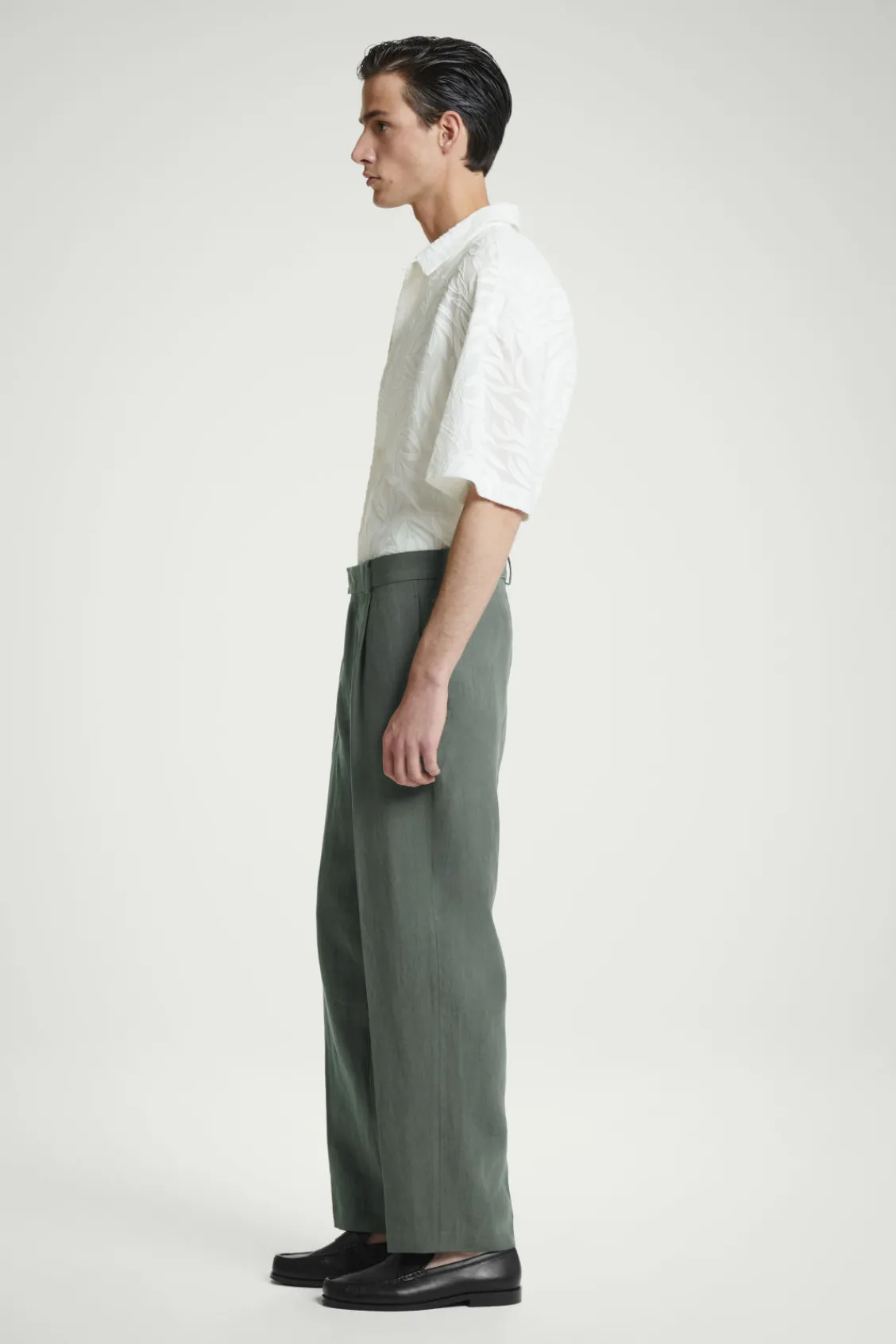 COS RELAXED PLEATED LINEN STRAIGHT-LEG PANTS- Pants