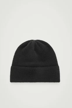 COS RIBBED CASHMERE-BLEND BEANIE- Hats & Scarves | Cashmere