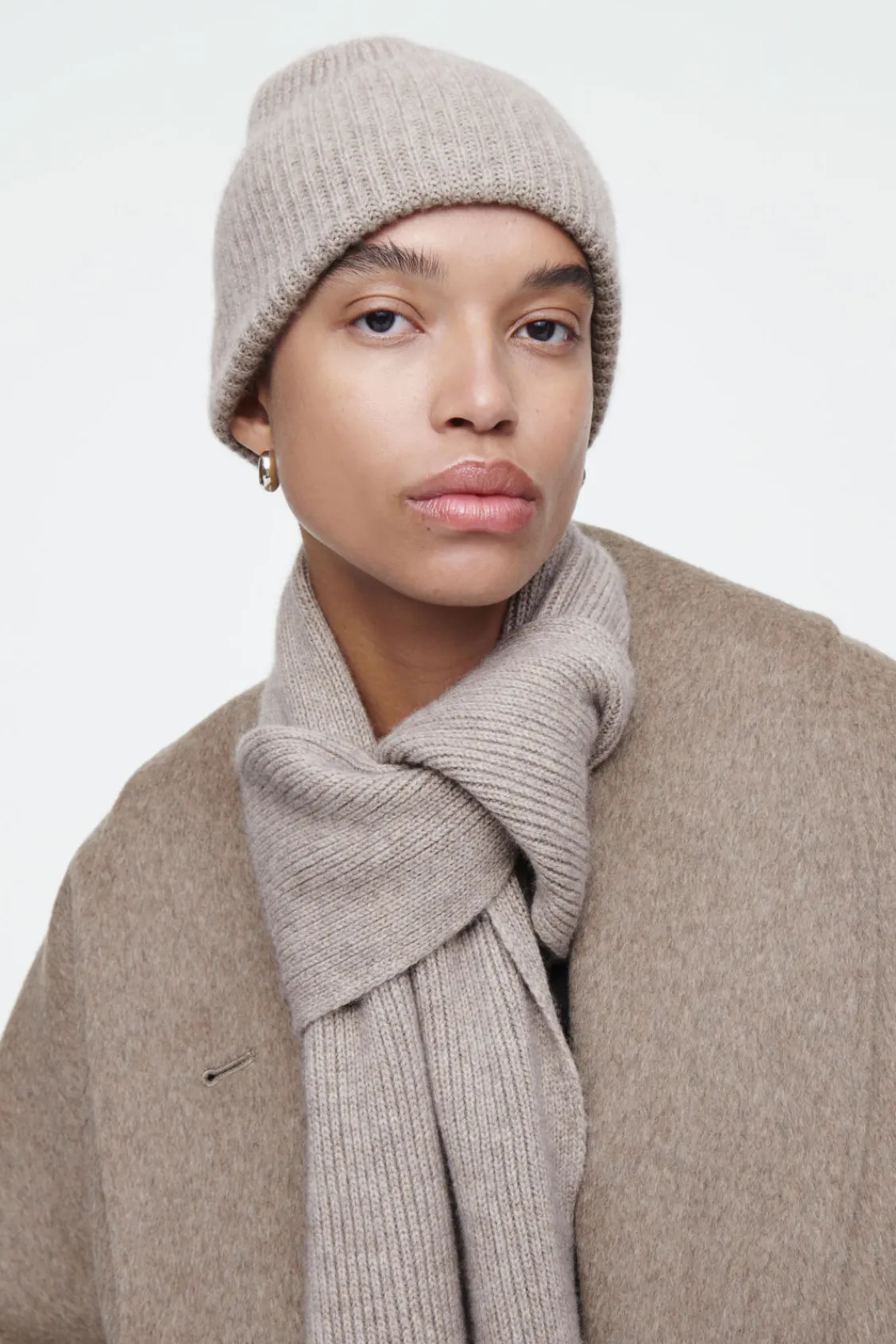 COS RIBBED WOOL AND CASHMERE SCARF-Women Hats & Scarves | Cashmere