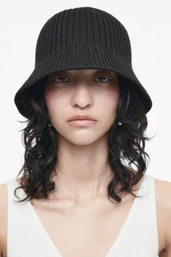 COS RIBBED-KNIT BUCKET HAT-Women Hats & Scarves