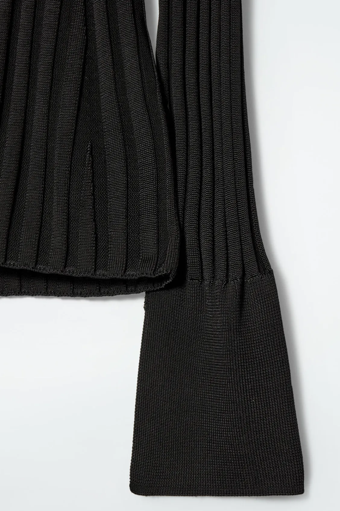COS RIB-KNIT LONG-SLEEVED TOP-Women Tops | Sweaters & Cardigans