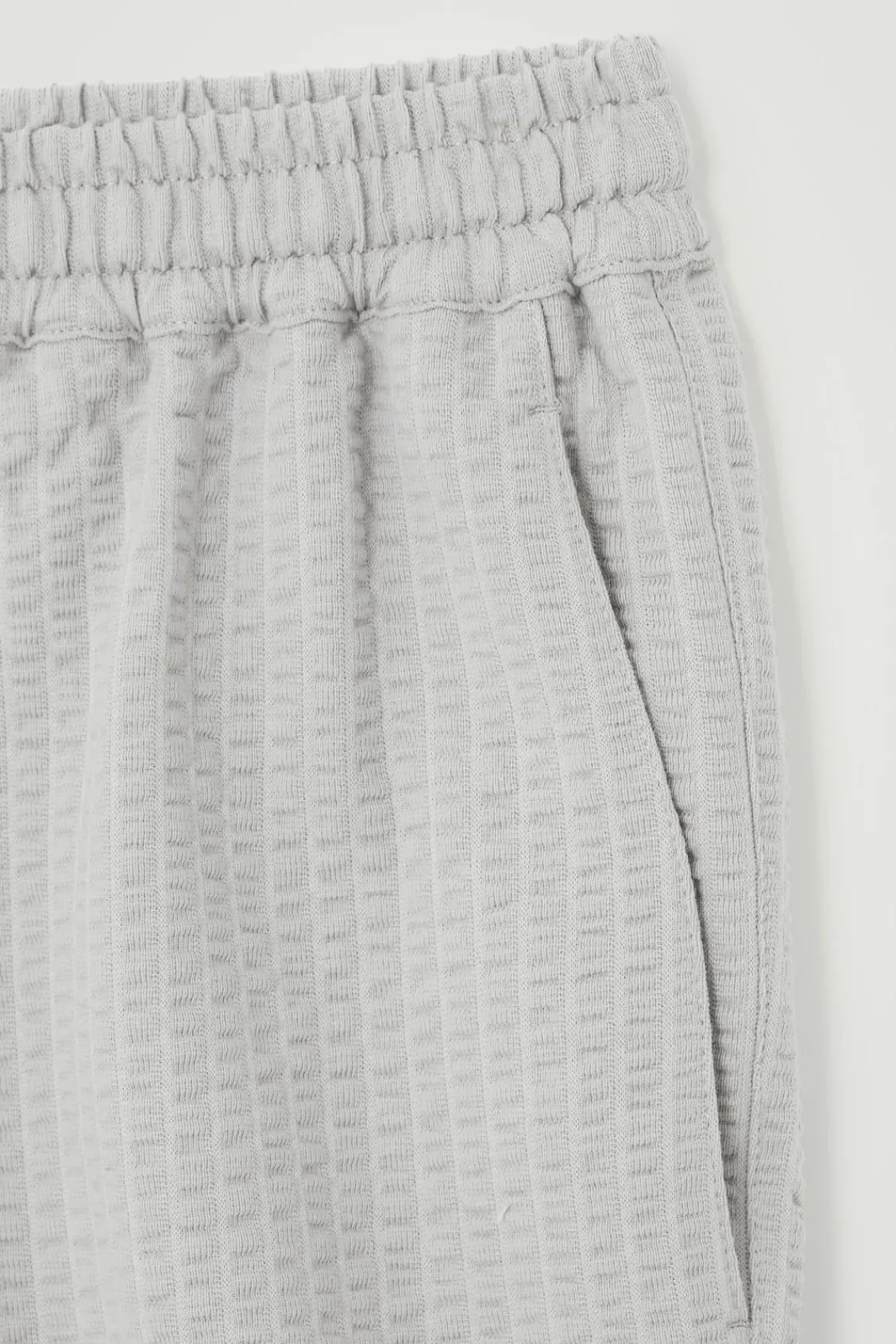 COS SEERSUCKER ELASTICATED SHORTS- Matching Sets | Pants