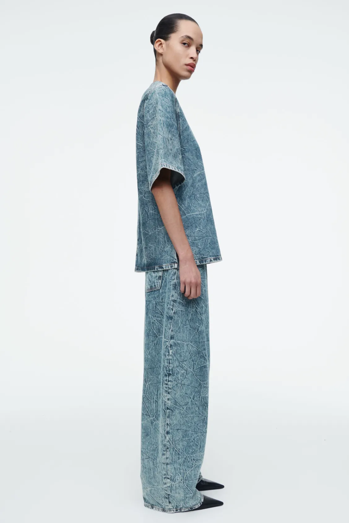 COS SHORT-SLEEVED WASHED-DENIM TOP-Women Tops