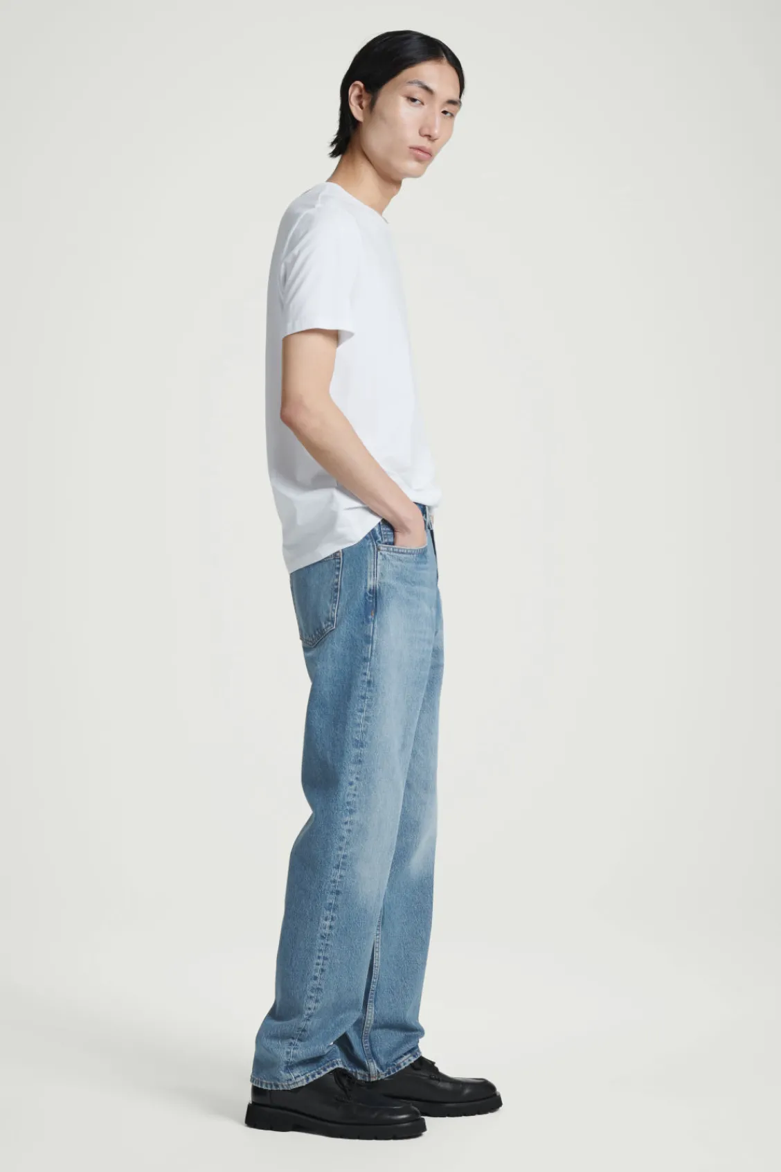 COS SIGNATURE STRAIGHT-LEG JEANS- Jeans | Pants