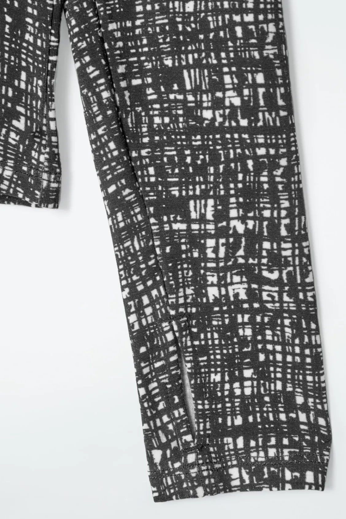 COS SLIM LONG-SLEEVE TOP-Women Tops