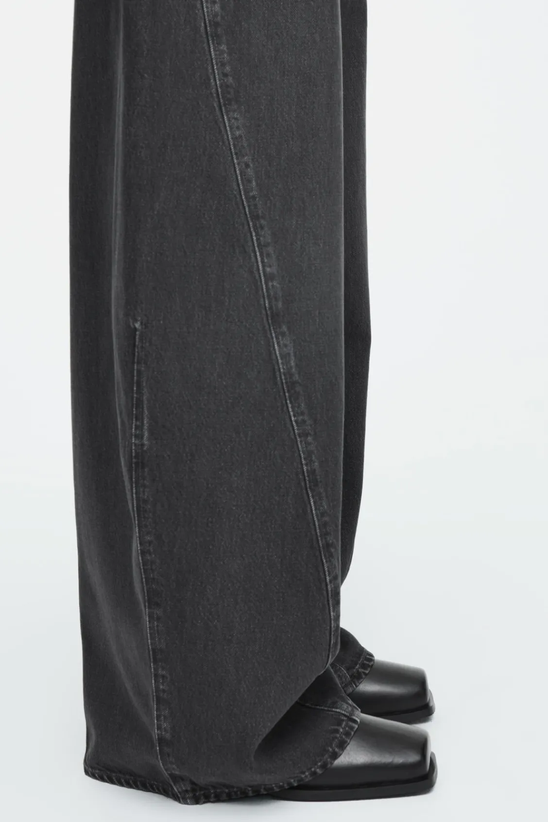 COS SQUARE-TOE LEATHER CHELSEA BOOTS-Women Shoes