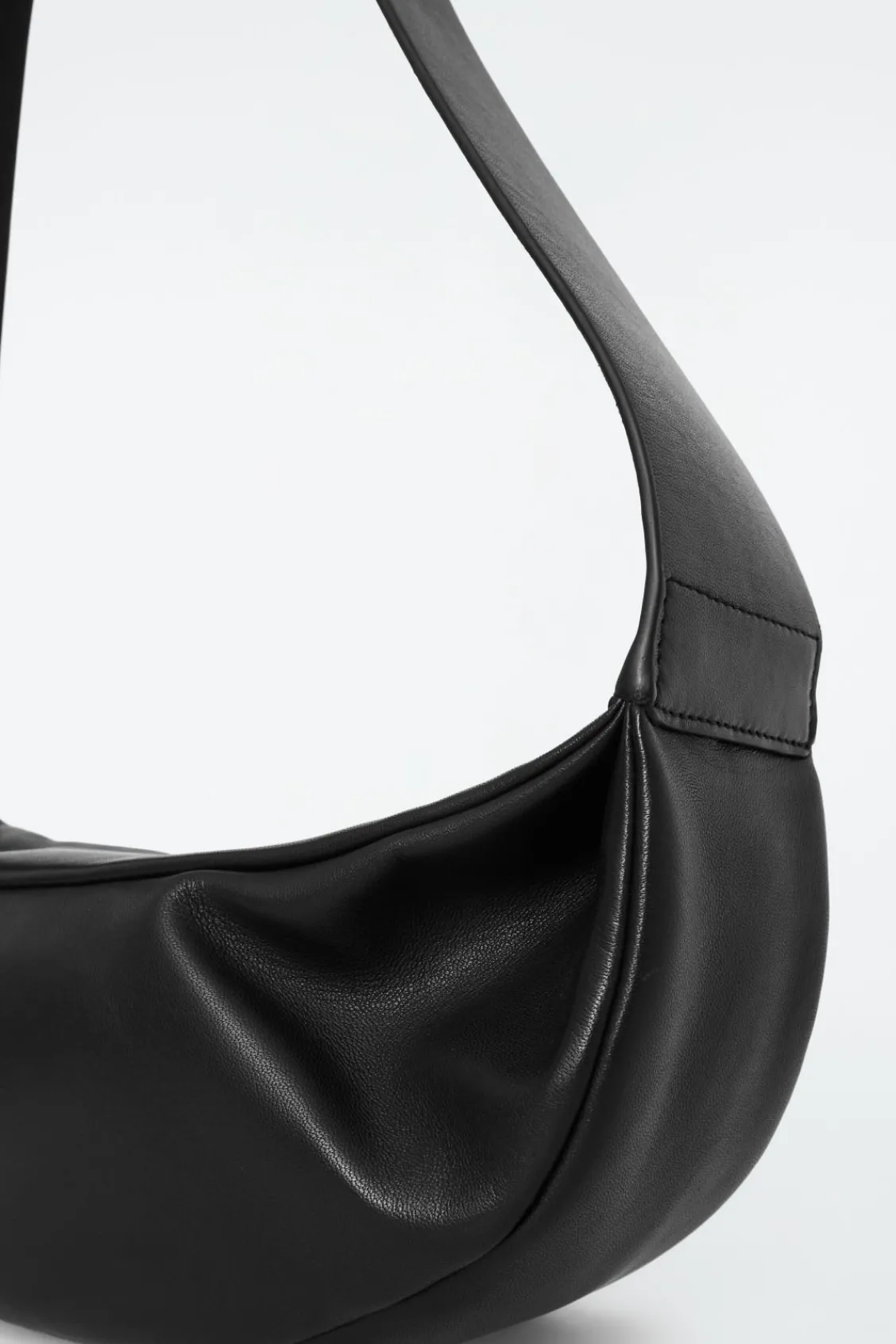 COS SWING CROSSBODY - LEATHER-Women Bags & Wallets | Bags