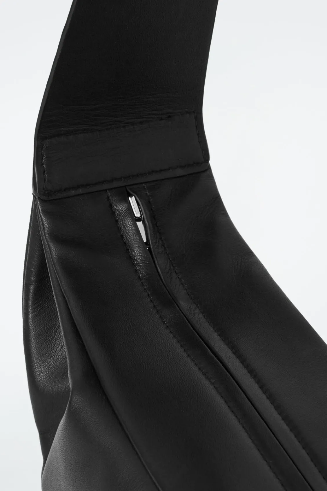 COS SWING CROSSBODY - LEATHER-Women Bags & Wallets | Bags