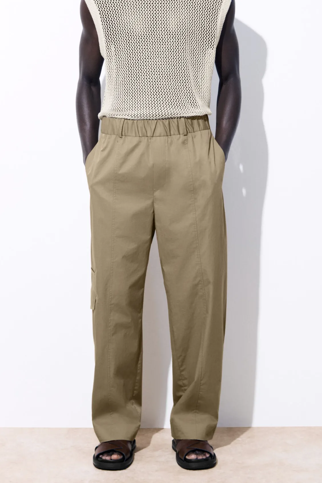 COS THE BARREL-LEG CARGO PANTS- Pants