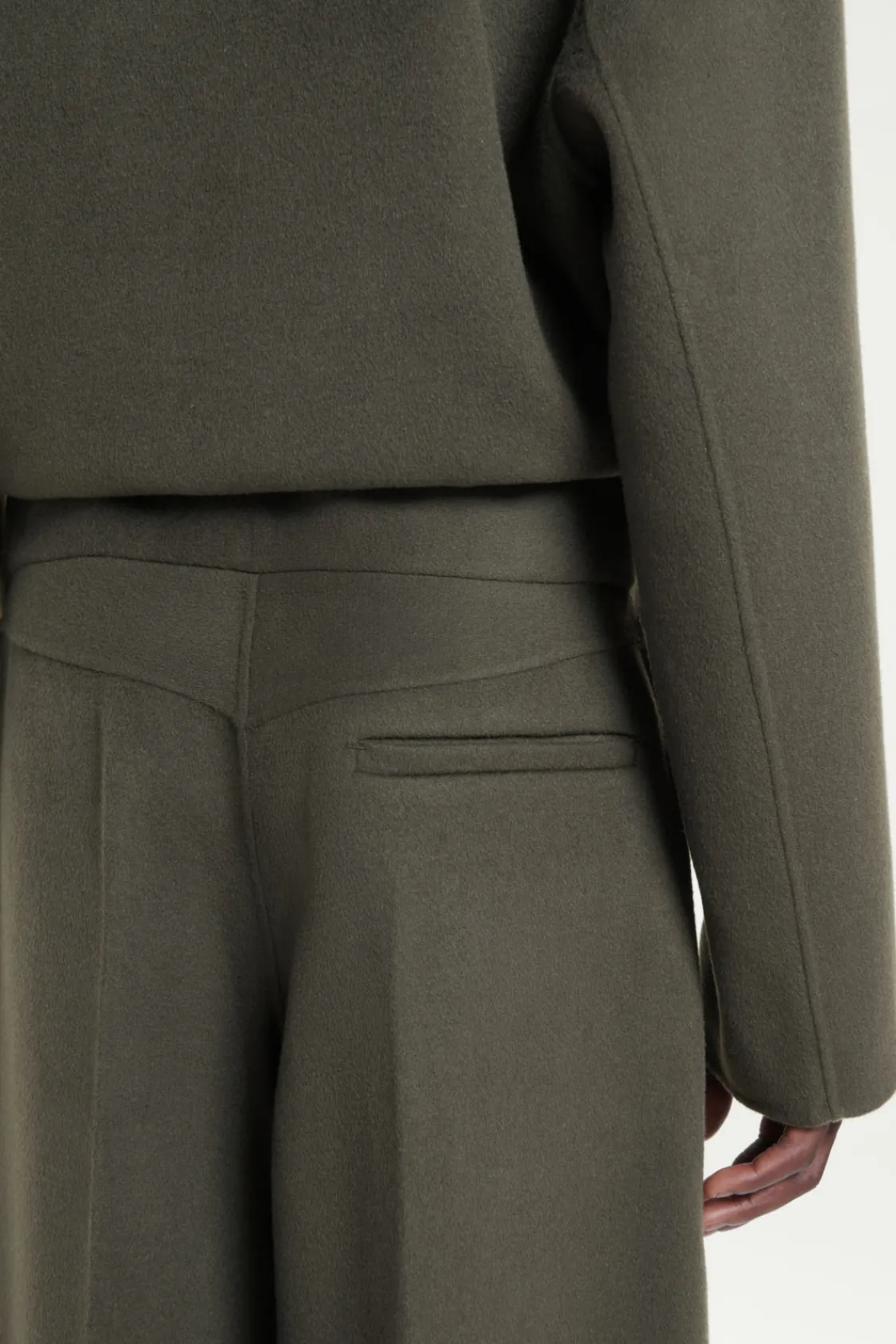 COS THE BARREL-LEG PANTS- Pants