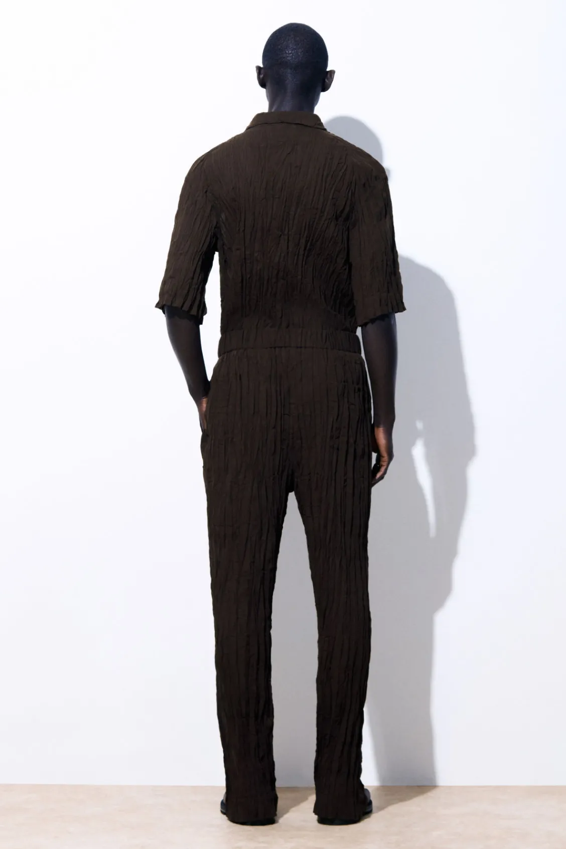 COS THE CRINKLED BARREL-LEG PANTS- Pants