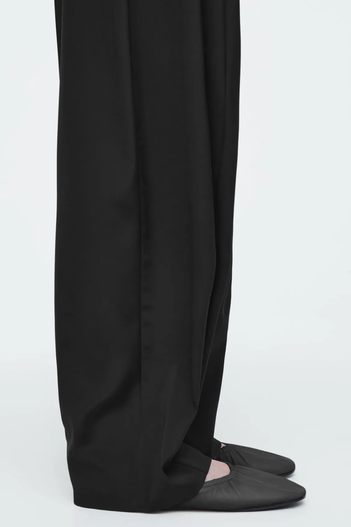 COS THE RUCHED LEATHER BALLET FLATS-Women Shoes