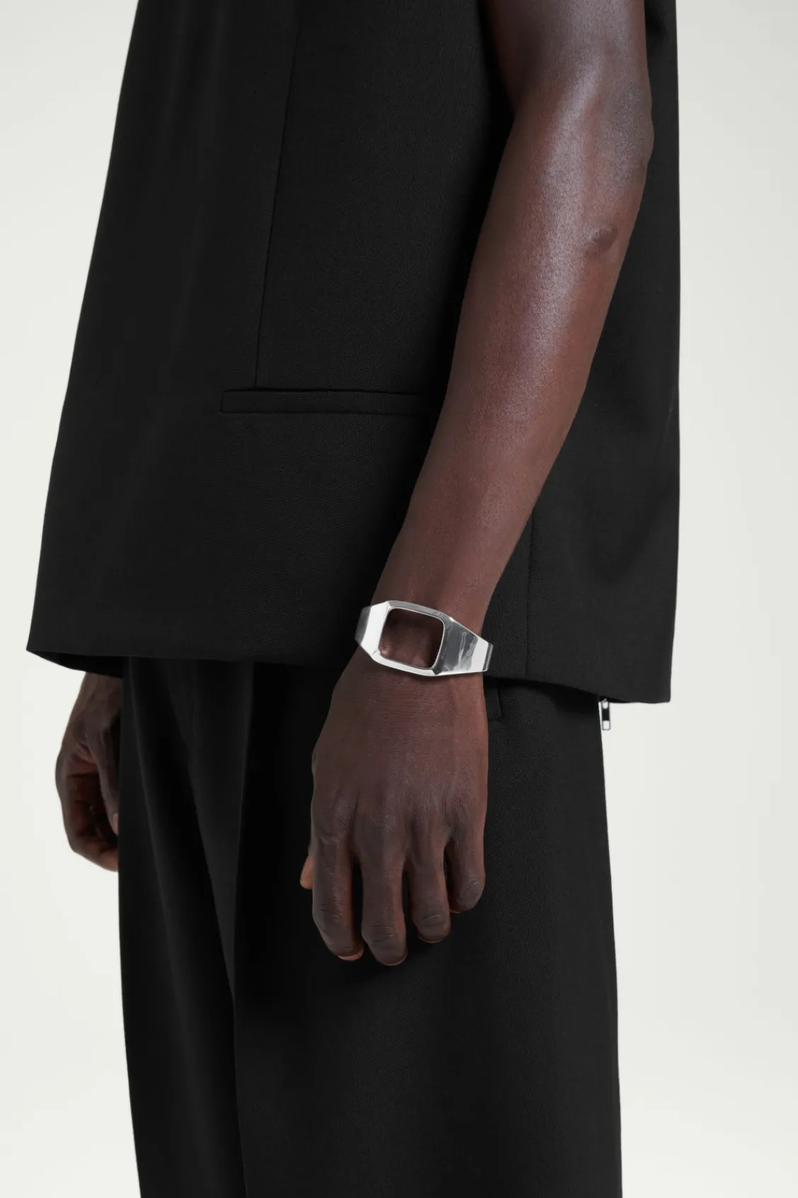 COS THE SCULPTED CUFF-Women Jewelry