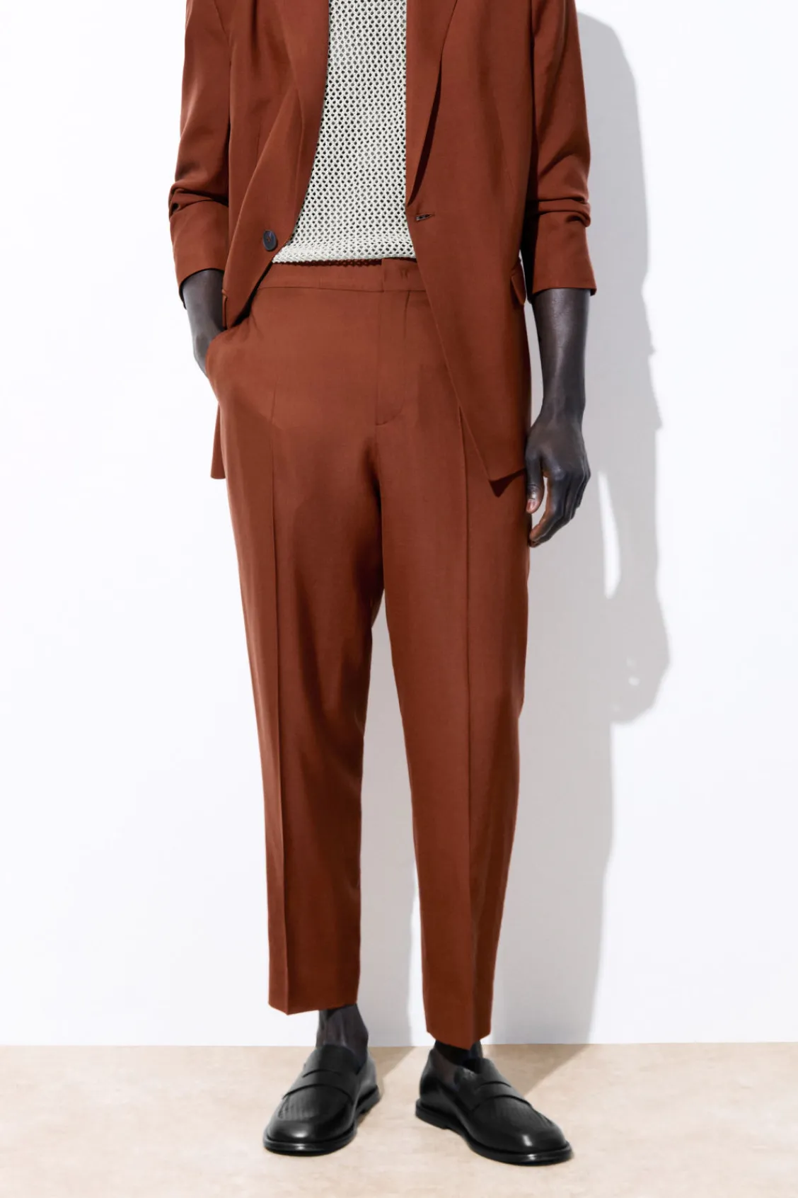 COS THE TAPERED WOOL TWILL SUIT TROUSERS- Pants