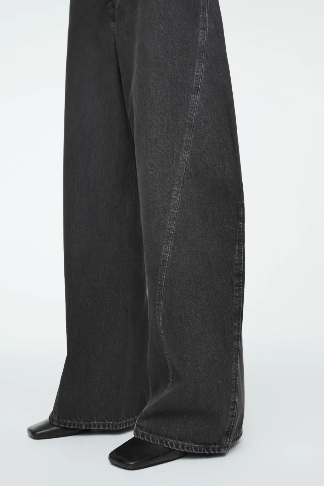 COS TWIST BARREL-LEG JEANS-Women Jeans | Pants