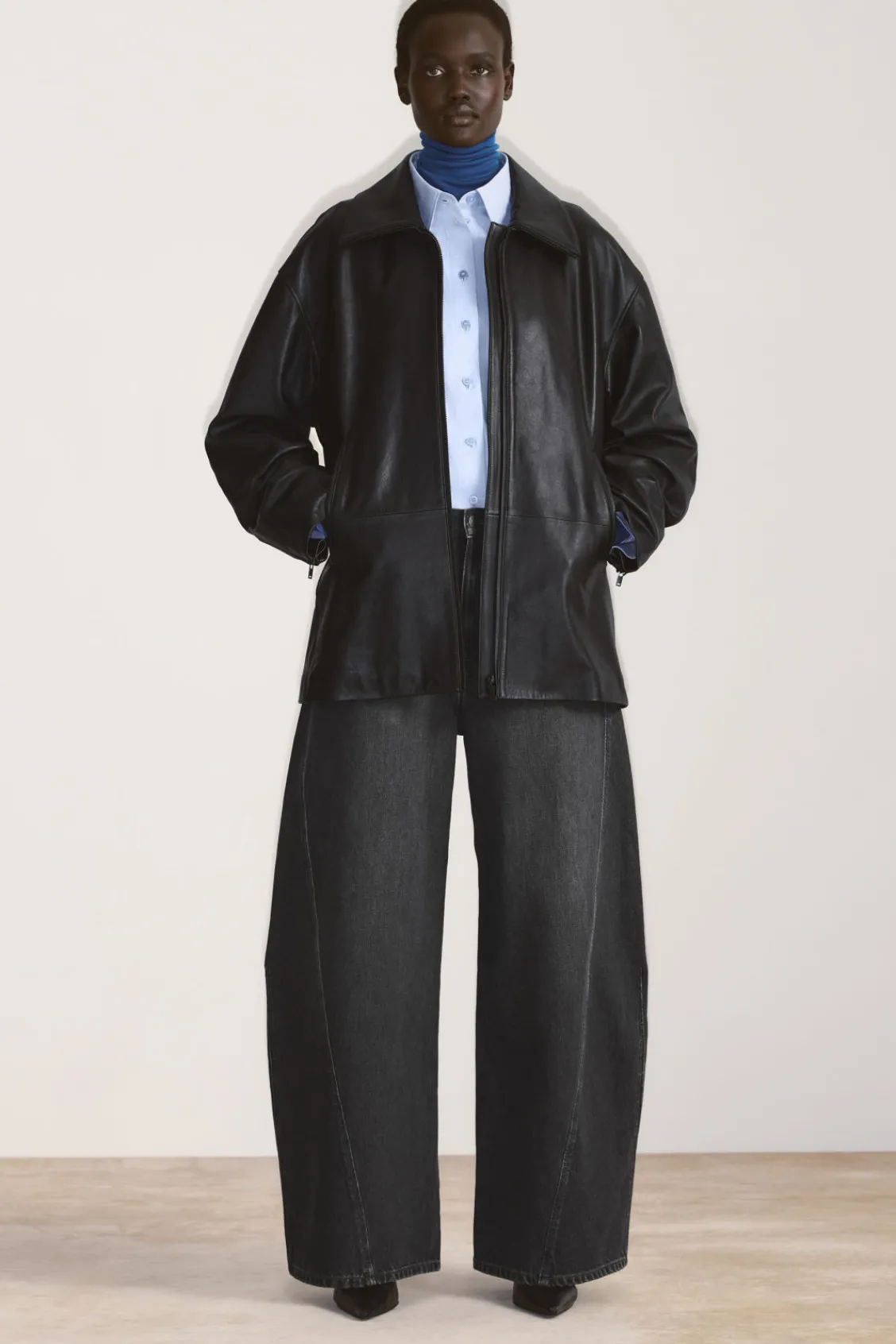 COS TWIST BARREL-LEG JEANS-Women Jeans | Pants