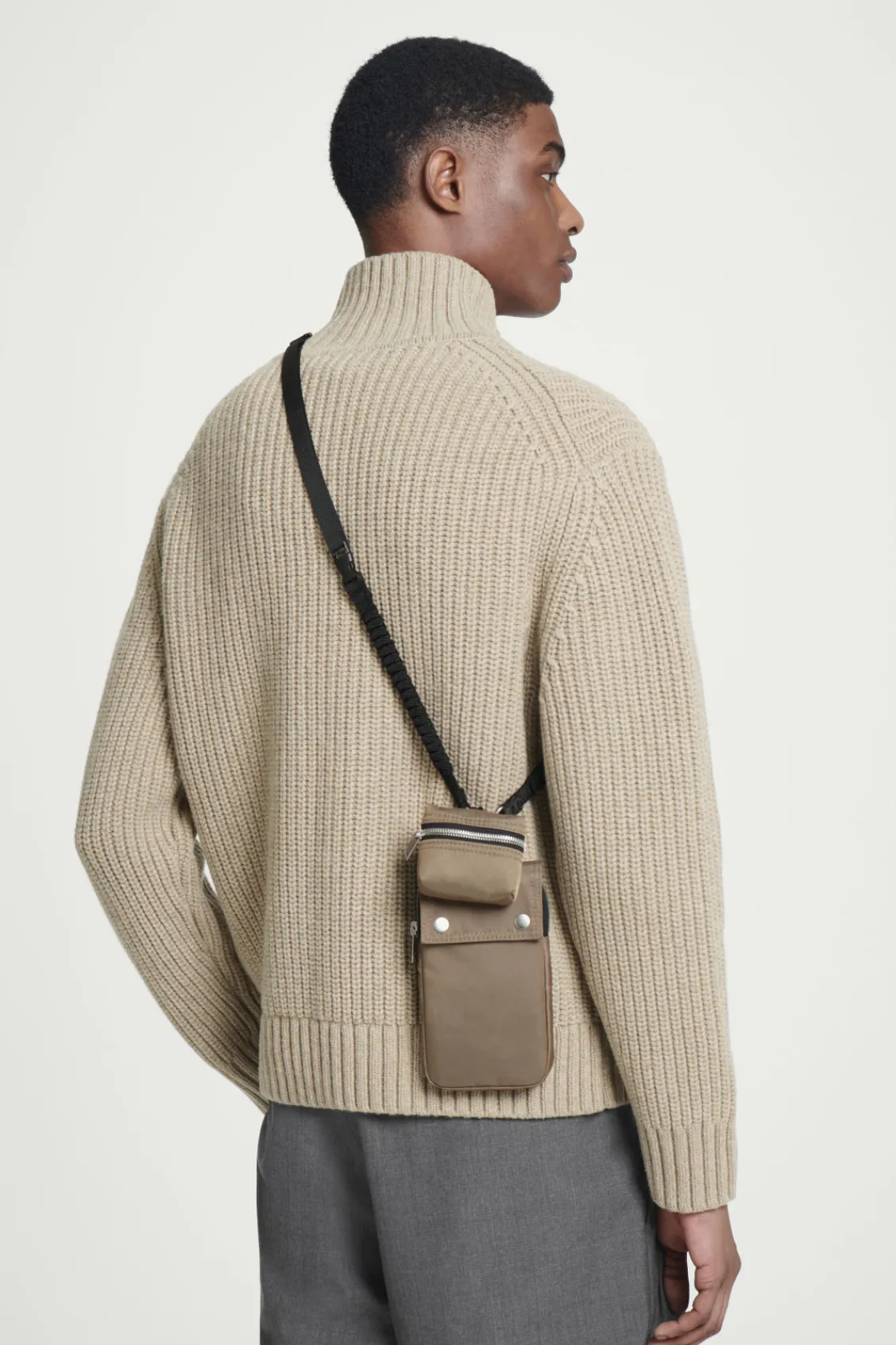 COS UTILITY PHONE POUCH - NYLON- Bags & Wallets