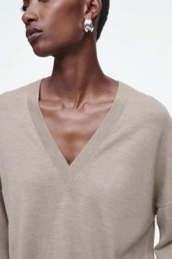 COS V-NECK MERINO WOOL SWEATER-Women Tops | Sweaters & Cardigans