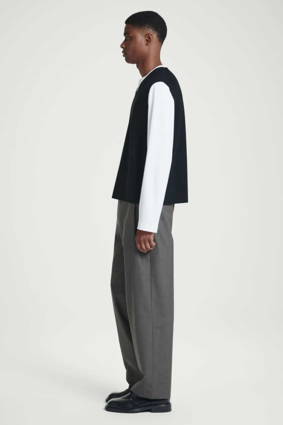 COS V-NECK MILANO-KNIT WOOL TANK- Sweaters & Cardigans