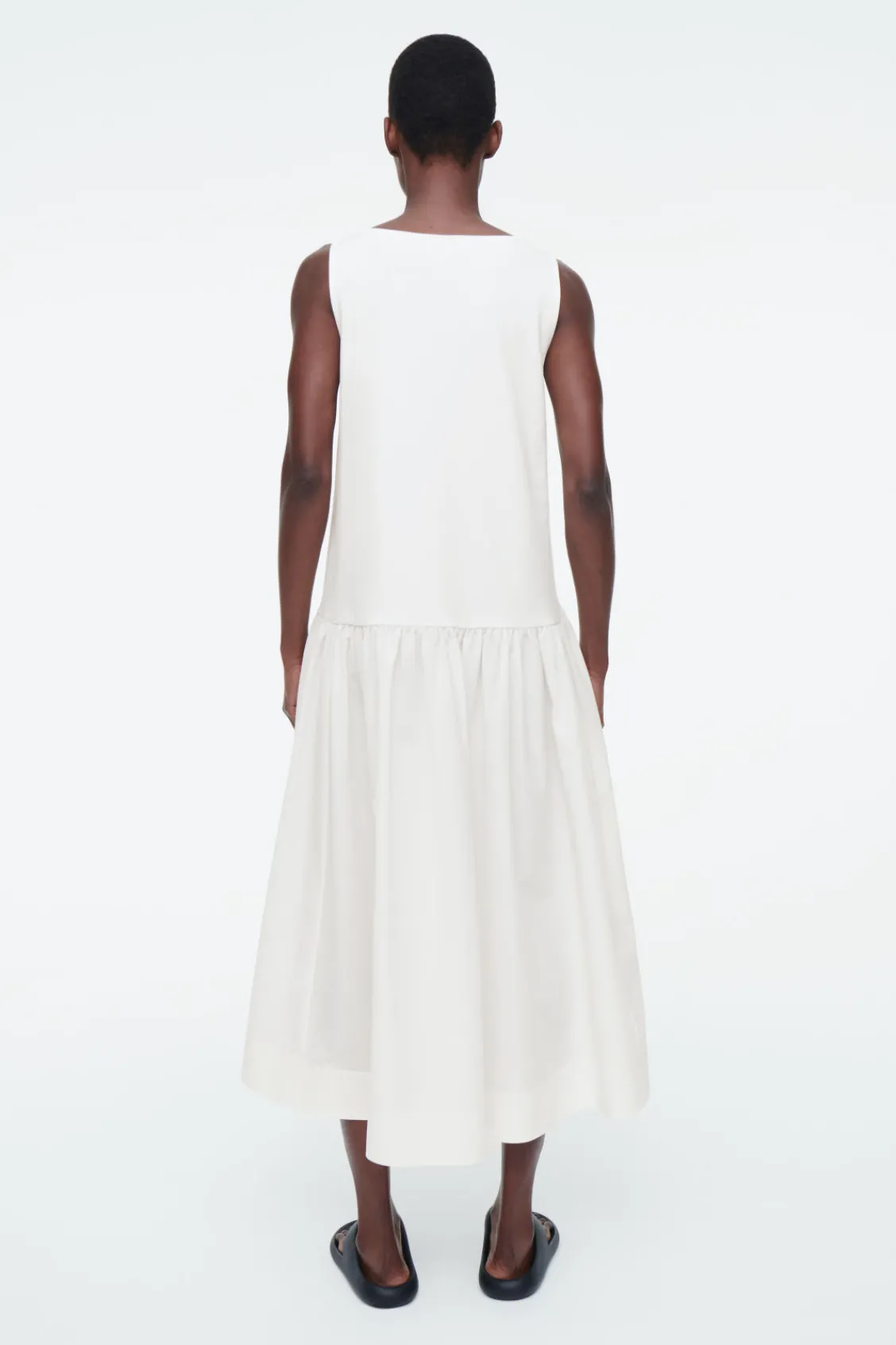 COS VOLUMINOUS SLEEVELESS MIDI DRESS-Women Dresses & Jumpsuits