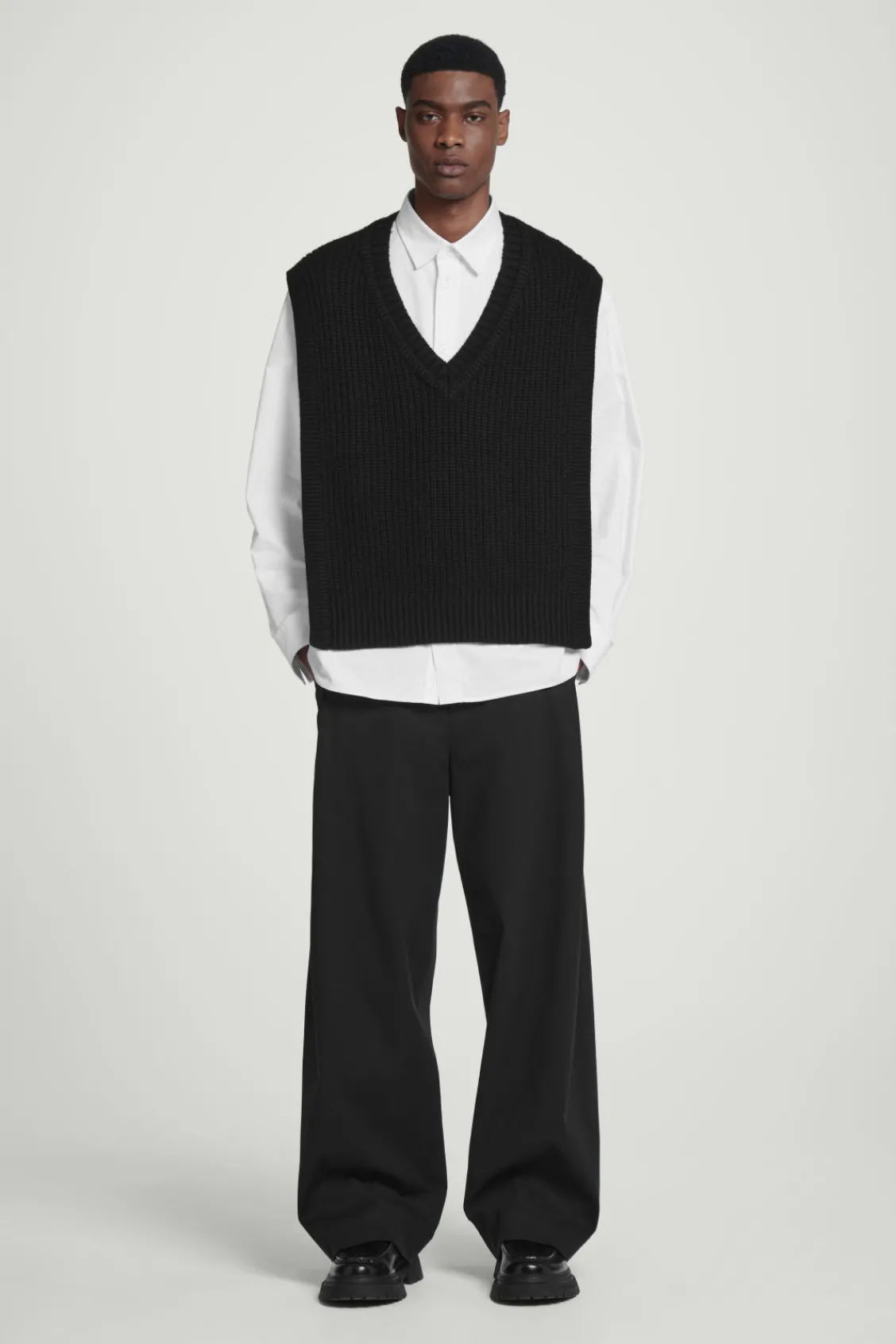 COS WOOL-CASHMERE V-NECK HYBRID TANK- Cashmere | Sweaters & Cardigans